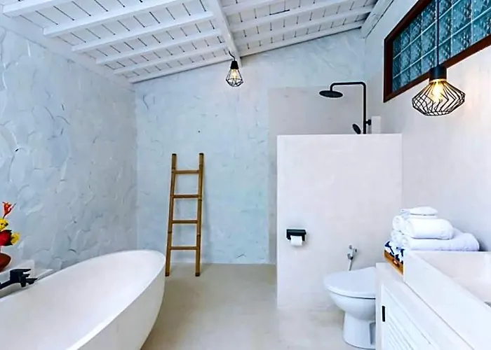 Sunflower 3 Bedroom Private With Sea View ホテル 5*